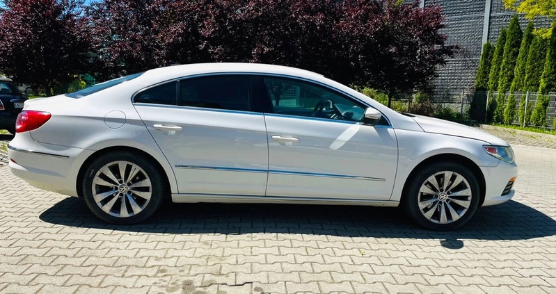 Volkswagen Passat CC cena 37000 przebieg: 136000, rok produkcji 2010 z Kraków małe 137